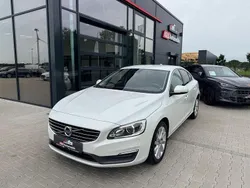 Weiß Gebraucht 2014 Volvo S60 Momentum Limousine | 11.990 € (Fairer Preis)