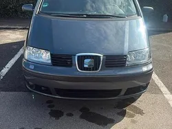 Grau Gebraucht 2007 Seat Alhambra Van / Kleinbus | 5.500 €