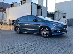 Blau Gebraucht 2019 Ford S-MAX ST-Line Van / Kleinbus | 23.500 € (Fairer Preis)