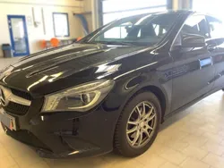 Schwarz Gebraucht 2015 Mercedes CLA180 Limousine | 18.000 € (Etwas zu teuer)