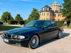 Grün Gebraucht 1997 BMW 735L Limousine | 8.000 €