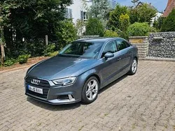 Grau Gebraucht 2019 Audi A3 Limousine | 22.900 € (Guter Preis)