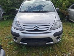 Silber Gebraucht 2005 Citroën C3 Kleinwagen | 400 €