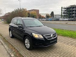 Schwarz Gebraucht 2010 VW Tiguan Sportline SUV | 8.700 € (Guter Preis)
