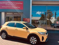 Gelb Gebraucht 2024 Kia Stonic Vision SUV | 18.500 € (Fairer Preis)