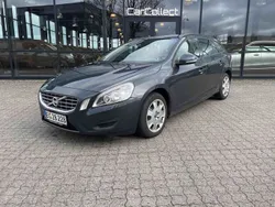 Schwarz Gebraucht 2011 Volvo V60 Kinetic Kombi | 4.500 € (Guter Preis)