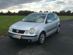 Silber Gebraucht 2002 VW Polo Comfortline Limousine | 600 € (Fairer Preis)
