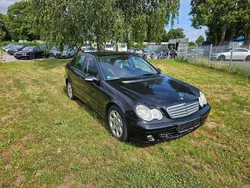 Schwarz Gebraucht 2006 Mercedes C220 Avantgarde Limousine | 4.900 € (Fairer Preis)