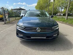 Blau Gebraucht 2019 VW Passat Business Kombi | 12.500 € (Guter Preis)