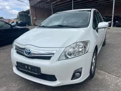 Weiß Gebraucht 2011 Toyota Auris Hybrid Life Limousine | 8.399 € (Fairer Preis)
