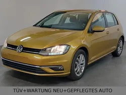 Gelb Gebraucht 2018 VW Golf VII Comfortline Limousine | 13.980 € (Guter Preis)