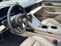 Braun Gebraucht 2023 Porsche Taycan Cross Turismo Limousine | 74.790 € (Etwas zu teuer)