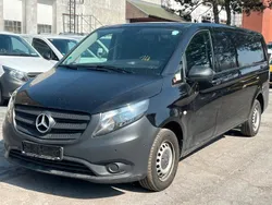 Schwarz Gebraucht 2023 Mercedes Vito Van / Kleinbus | 23.850 €