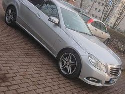 Schwarz Gebraucht 2010 Mercedes 220 Avantgarde Limousine | 9.000 €