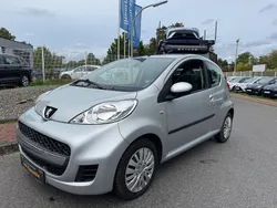 Silber Gebraucht 2010 Peugeot 107 Kleinwagen | 3.490 € (Fairer Preis)