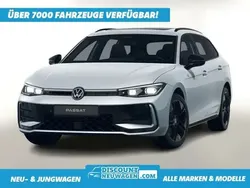 Oyster silver metallic Neu 2024 VW Passat R-line Kombi | 47.697 € (Superpreis)
