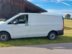 Weiß Gebraucht 2018 Mercedes Vito Van / Kleinbus | 15.200 € (Guter Preis)