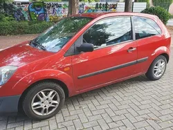 Rot Gebraucht 2006 Ford Fiesta Kleinwagen | 1.199 € (Guter Preis)
