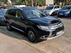 Schwarz Gebraucht 2016 Mitsubishi Outlander SUV | 11.999 € (Guter Preis)