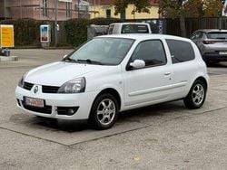Gletscherweiss Gebraucht 2009 Renault Clio II Campus Kleinwagen | 2.499 €