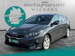 Grau Neu 2025 Kia Ceed Vision Limousine | 28.460 €