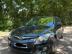 Schwarz Gebraucht 2010 Hyundai i30 Kombi | 2.500 €