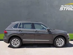 Uranograu uranograu uranograu Gebraucht 2020 VW Tiguan Comfortline SUV | 26.148 € (Fairer Preis)