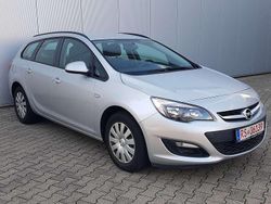 Grau Gebraucht 2015 Opel Astra Selection Kombi | 5.499 € (Fairer Preis)