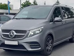 Grau Gebraucht 2020 Mercedes V300 AMG line Van / Kleinbus | 49.980 € (Etwas zu teuer)