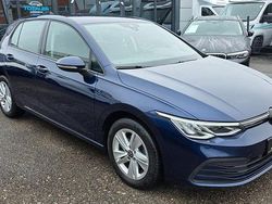 Blau Gebraucht 2022 VW Golf VIII Life Limousine | 16.300 € (Guter Preis)