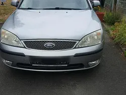 Silber Gebraucht 2005 Ford Mondeo Kombi | 900 € (Etwas zu teuer)