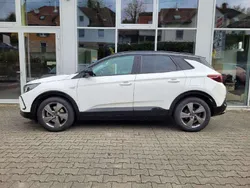 Jade weiss Gebraucht 2022 Opel Grandland X GS Line SUV | 27.995 € (Etwas zu teuer)