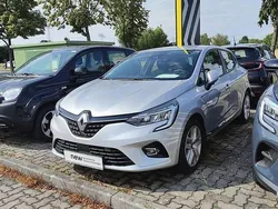 Grau Gebraucht 2020 Renault Clio V Business Limousine | 11.899 € (Guter Preis)