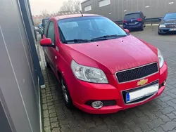 Rot Gebraucht 2011 Chevrolet Aveo LT Limousine | 5.290 € (Fairer Preis)