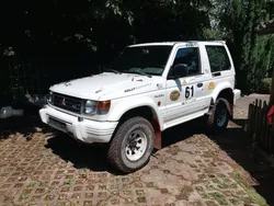 Weiß Gebraucht 1995 Mitsubishi Pajero SUV | 19.900 €