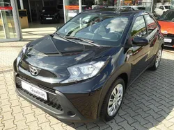 Mysticschwarz Gebraucht 2023 Toyota Aygo X-play Kleinwagen | 14.290 € (Fairer Preis)