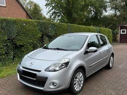 Grau Gebraucht 2010 Renault Clio III Night&Day Kleinwagen | 6.600 €