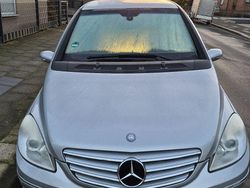 Grau Gebraucht 2008 Mercedes B150 Van / Kleinbus | 3.890 € (Guter Preis)