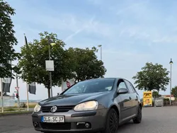 Grau Gebraucht 2005 VW Golf V Limousine | 1.599 €
