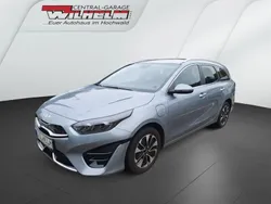 Silber Gebraucht 2023 Kia Ceed Sportswagon Comfort Kombi | 23.777 € (Guter Preis)