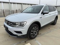White silver Gebraucht 2018 VW Tiguan Allspace Comfortline SUV | 18.990 € (Fairer Preis)