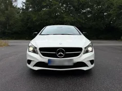 Weiß Gebraucht 2014 Mercedes CLA220 Night Limousine | 13.999 € (Fairer Preis)