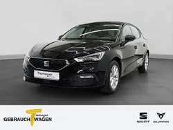 Mitternachtsschwarz metallic Gebraucht 2020 Seat Leon Style Limousine | 17.880 € (Fairer Preis)