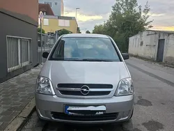 Grau Gebraucht 2005 Opel Meriva Van / Kleinbus | 800 € (Superpreis)
