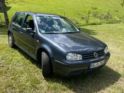 Grau Gebraucht 1999 VW Golf IV Comfortline Limousine | 1.700 € (Fairer Preis)