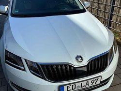 Weiß Gebraucht 2018 Skoda Octavia Style Kombi | 13.900 € (Superpreis)