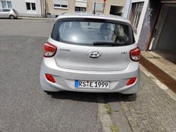 Silber Gebraucht 2017 Hyundai i10 Trend Kleinwagen | 5.800 € (Guter Preis)