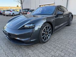 Grau Gebraucht 2020 Porsche Taycan 4S Limousine | 59.990 € (Fairer Preis)