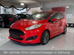 Rot Gebraucht 2016 Ford Fiesta ST-Line Limousine | 6.490 € (Guter Preis)