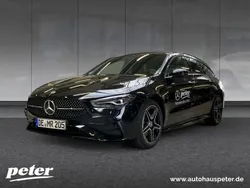Unilack nachtschwarz Gebraucht 2025 Mercedes CLA200 Shooting Brake AMG Kombi | 37.890 € (Etwas zu teuer)